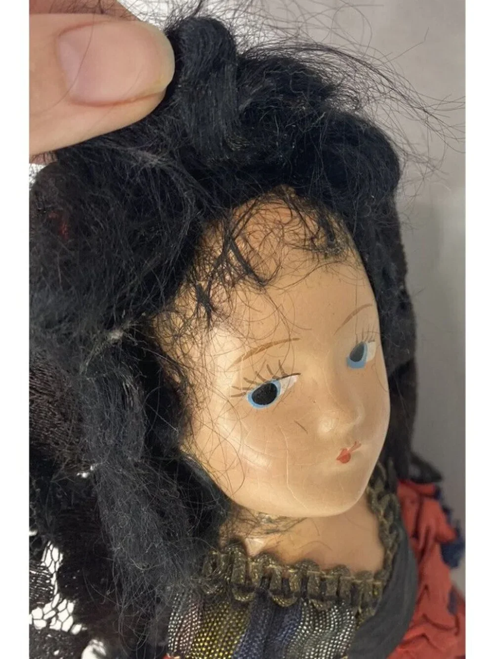 10" Vintage 1950s Doll In Red Dress Goth Spanish Black Lace - Picture 5 of 10